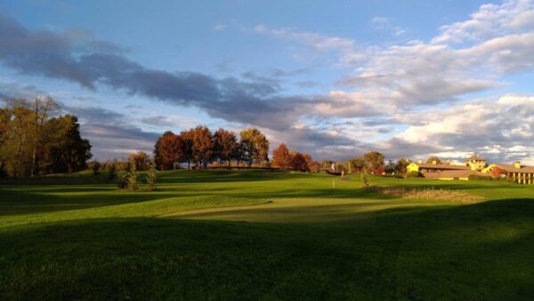 Vacanze golf Italia Nord Occidentale - Golf Hotel Castelconturbia - Club House autumn