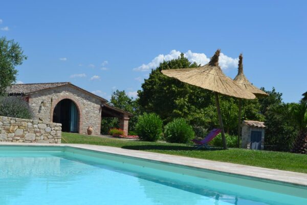 Horse riding holidays Umbria - Villa Sobrano